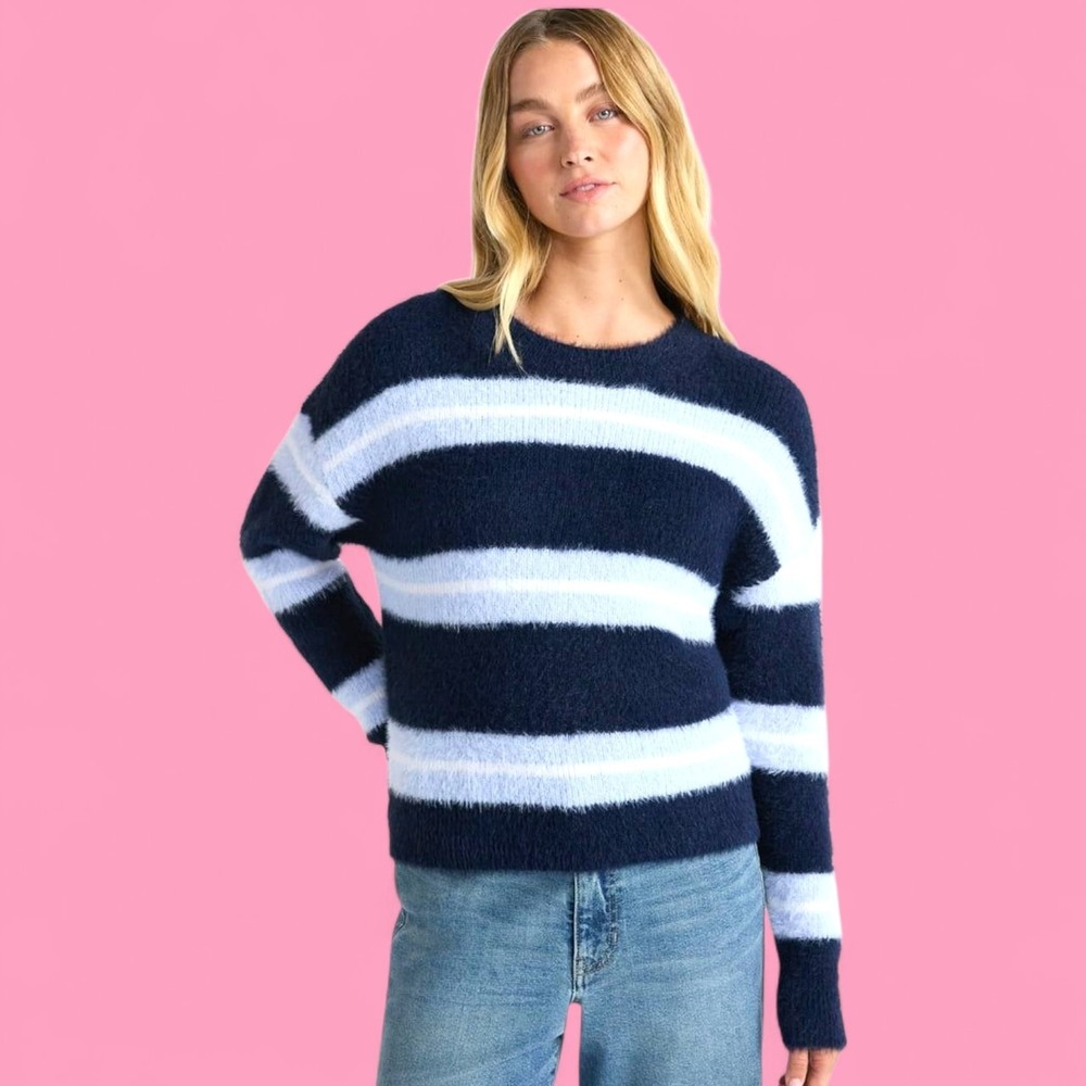 No Boundaries M Striped Feather Sweater Blue Fuzzy Eyelash Knit Soft Cozy